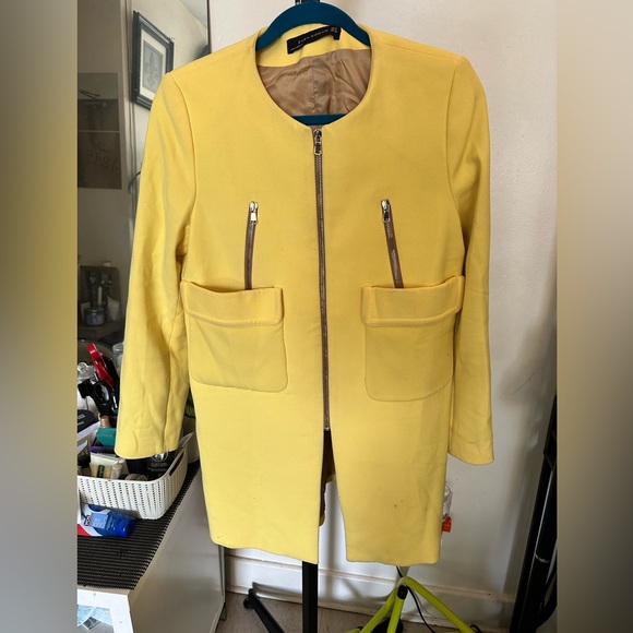 Size M Zara Yellow Peacoat - Picture 1 of 4